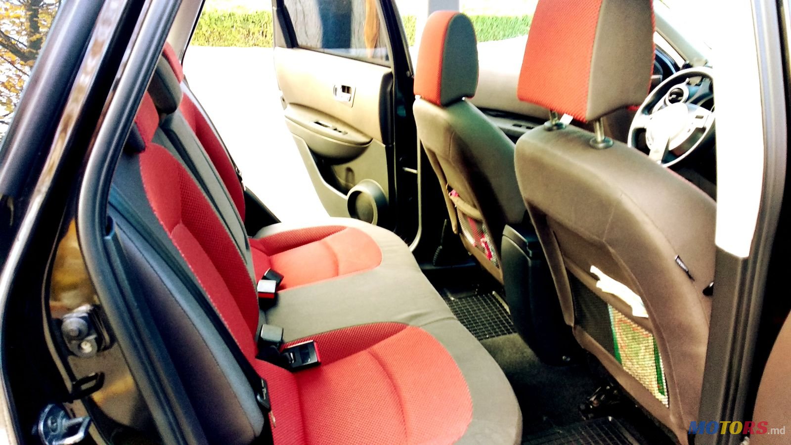 2007' Nissan Qashqai кросовер photo #5