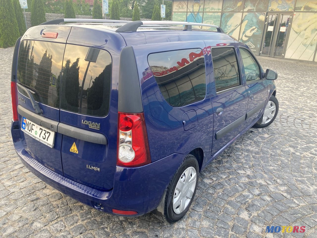 2009' Dacia Logan photo #4