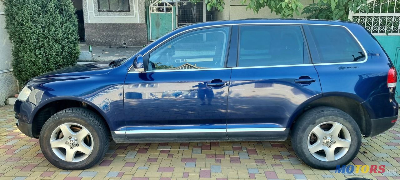 2006' Volkswagen Touareg photo #1