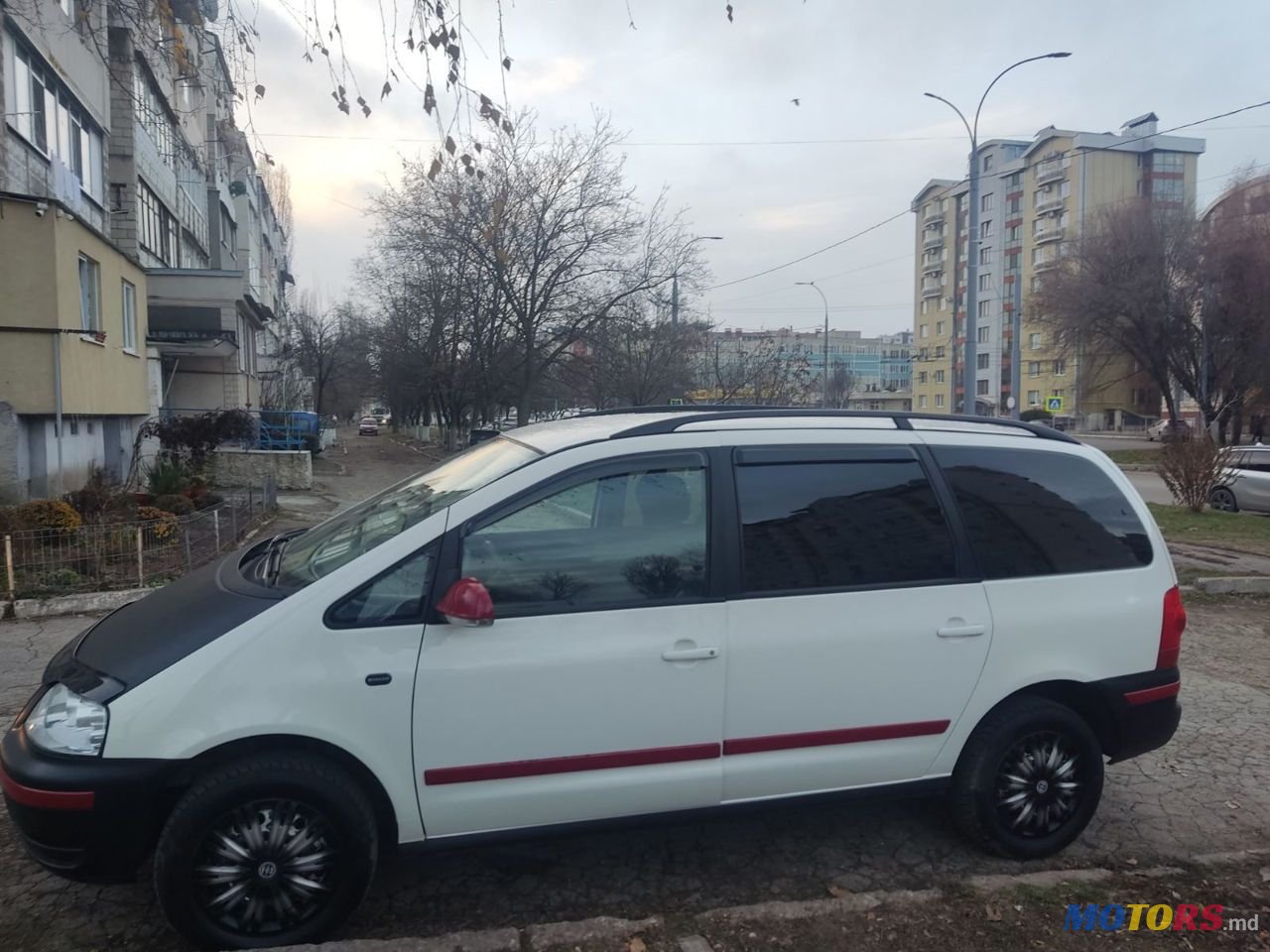 2006' Volkswagen Sharan photo #3