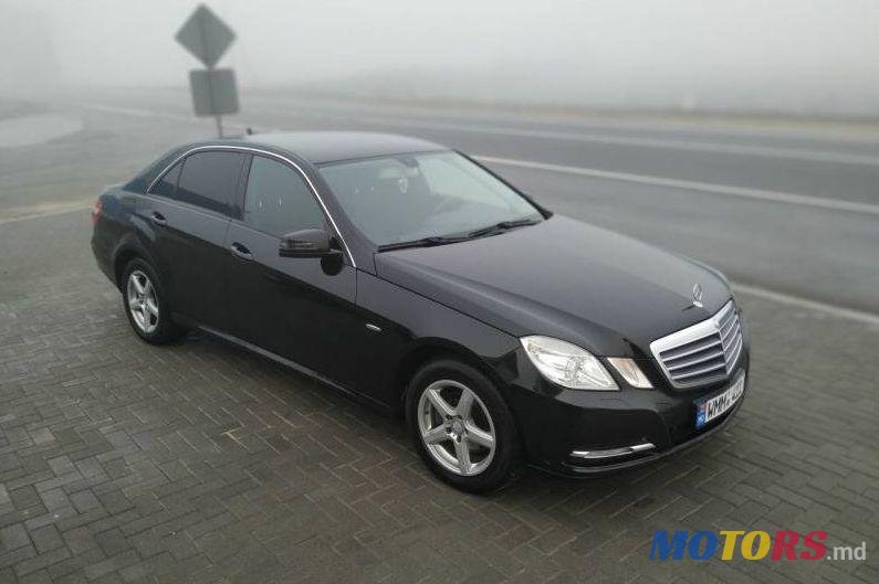 2011' Mercedes-Benz E photo #1