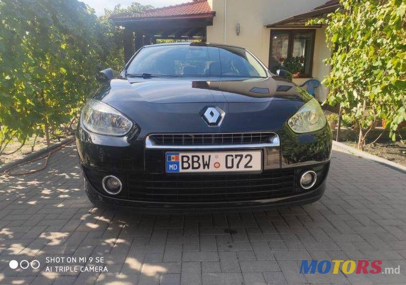 2011' Renault Megane photo #3