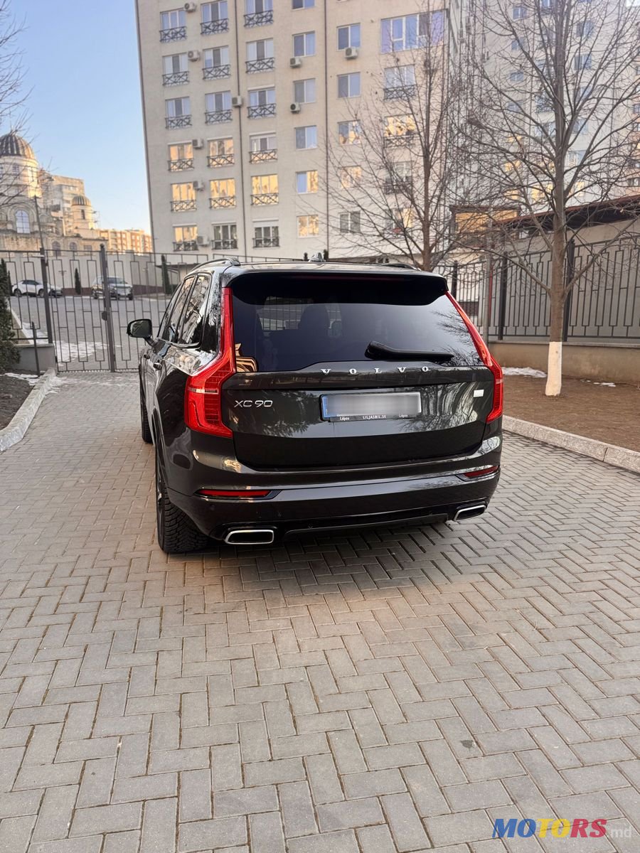 2021' Volvo XC90 photo #5