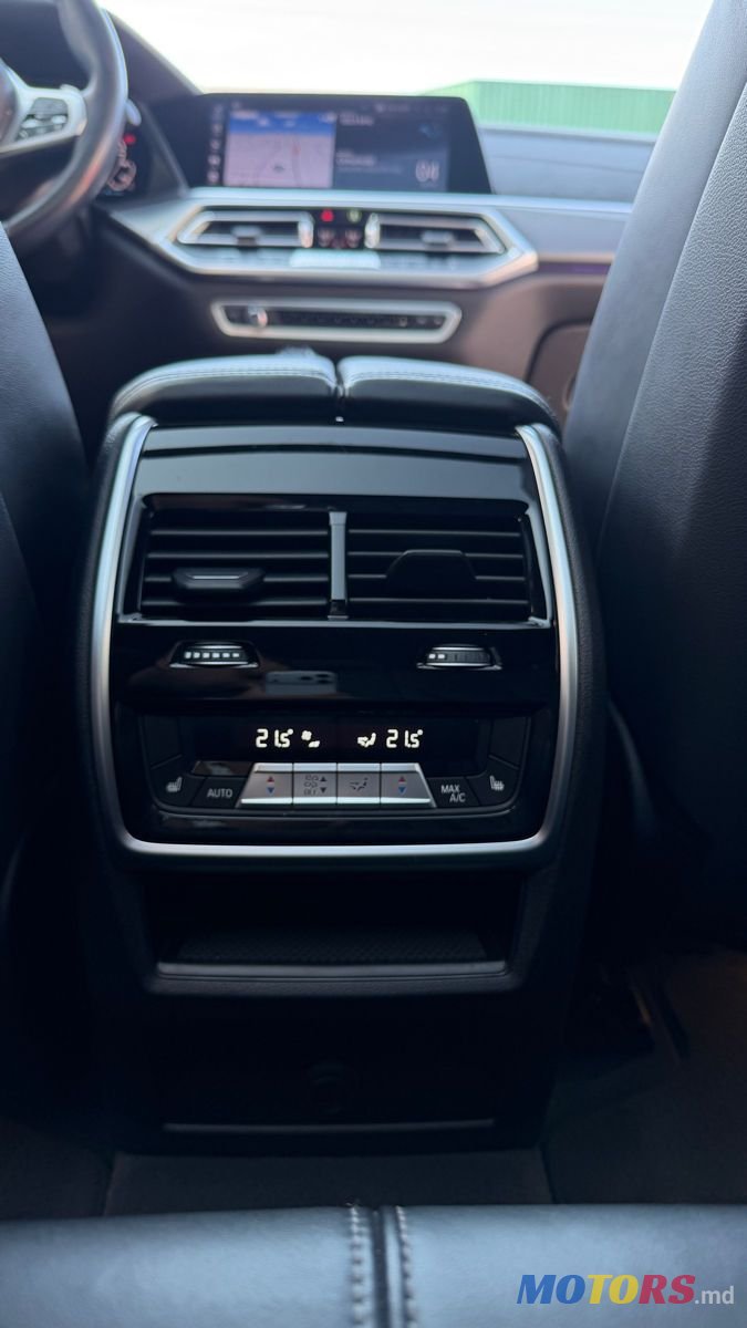 2020' BMW X5 photo #5