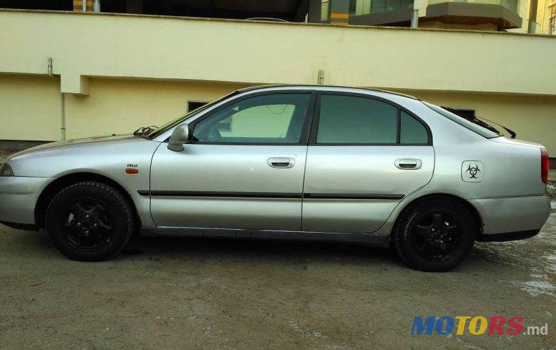 1998' Mitsubishi Carisma photo #1