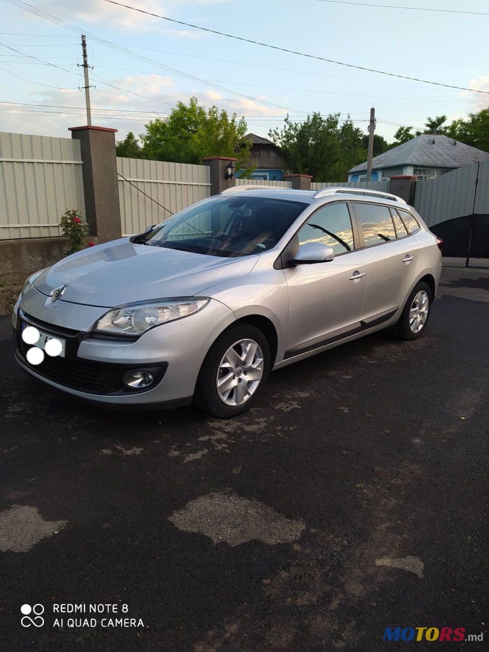 2012' Renault Megane photo #1