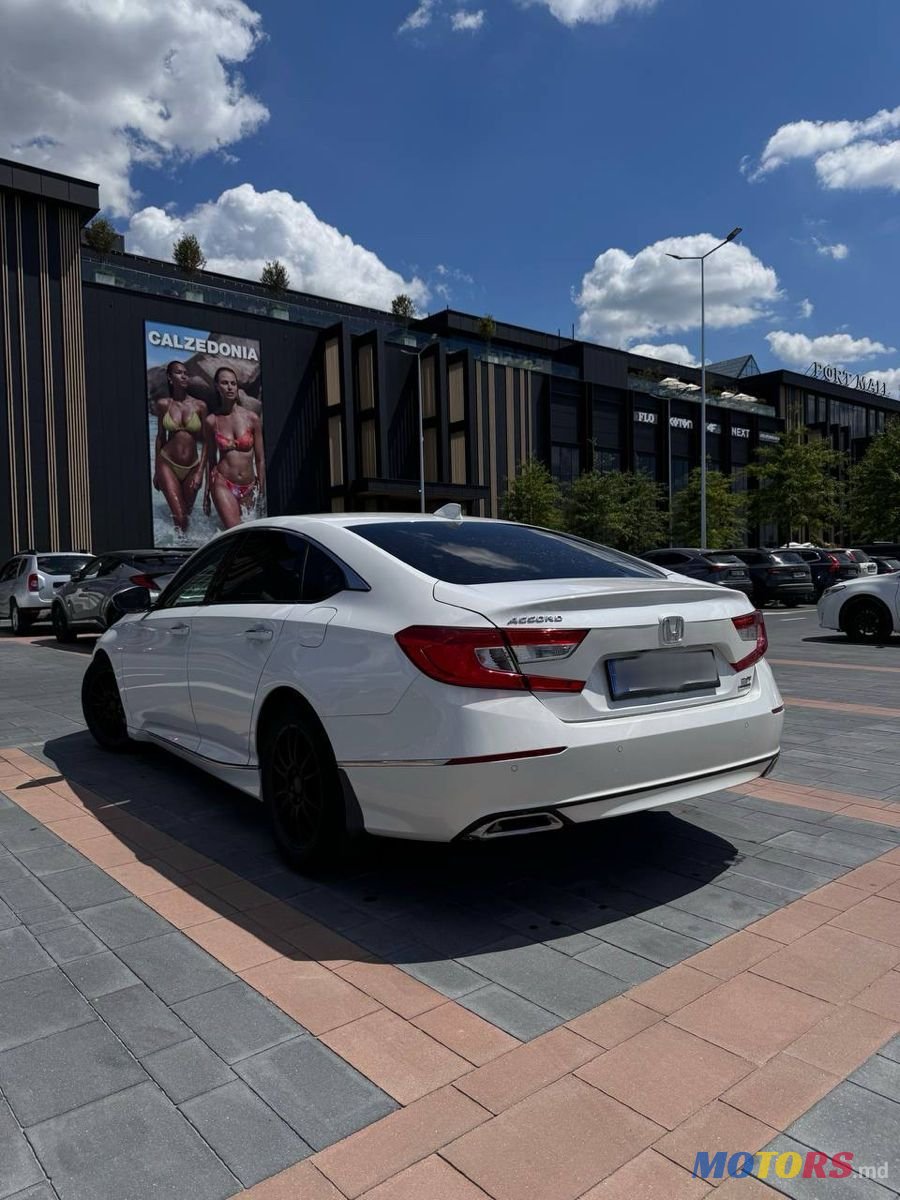 2018' Honda Accord photo #3