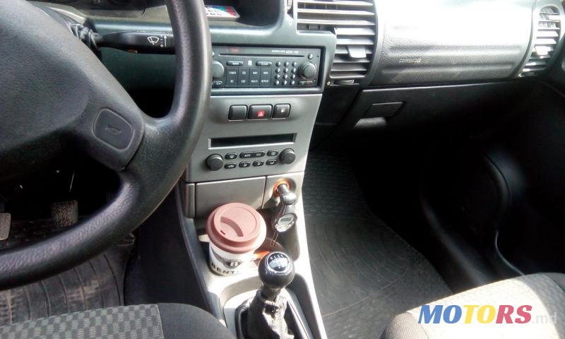 2005' Opel Zafira photo #3
