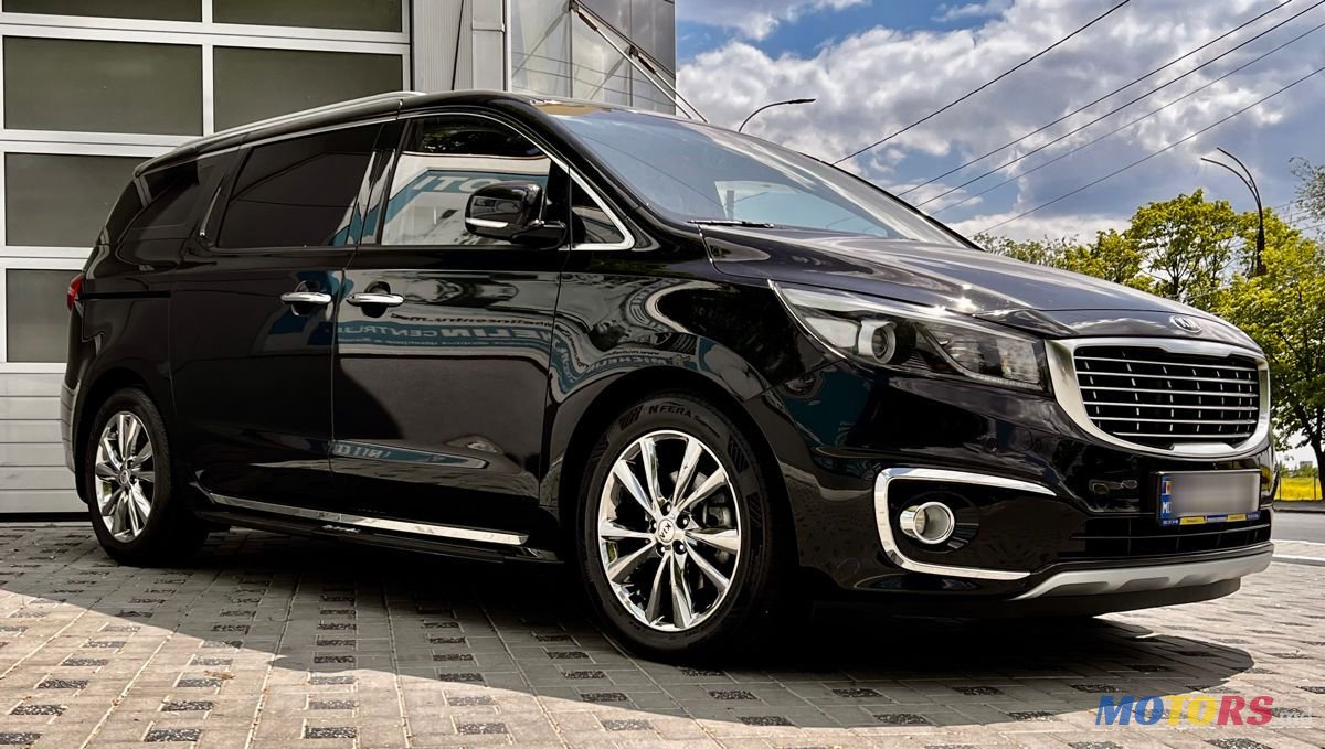 2017' Kia Carnival photo #1
