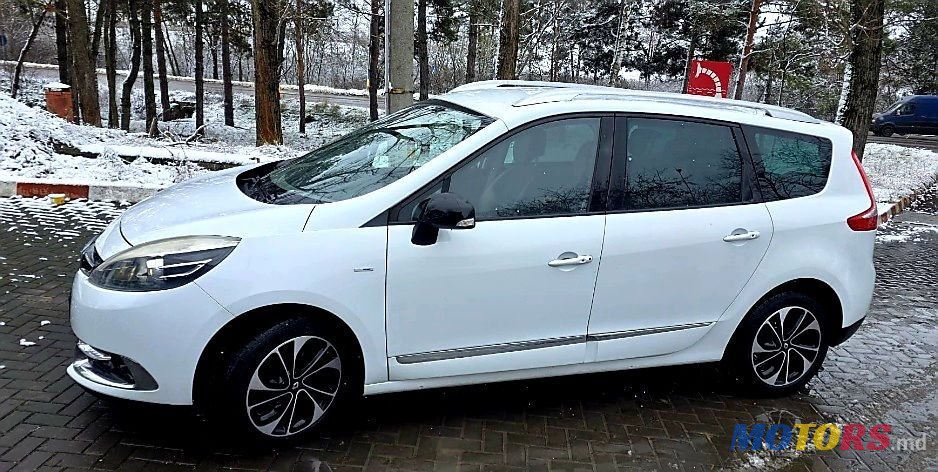 2015' Renault Grand Scenic photo #4