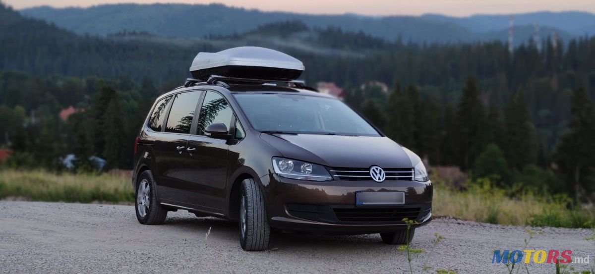 2010' Volkswagen Sharan photo #3