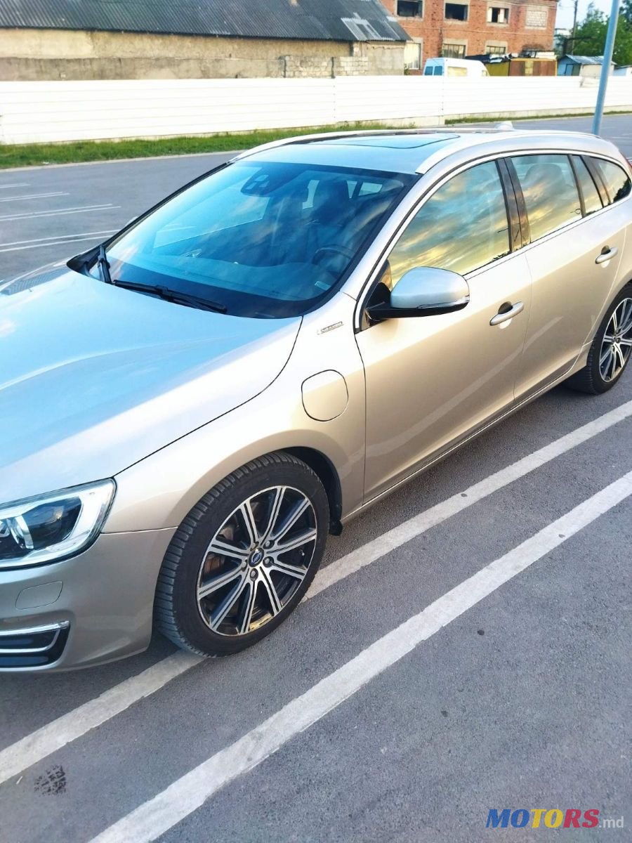 2014' Volvo V60 photo #3