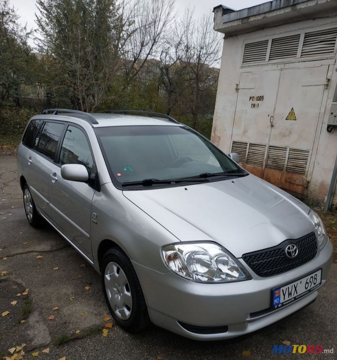 2004' Toyota Corolla photo #1