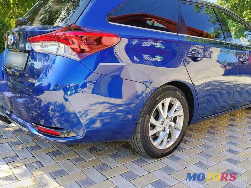 2016' Toyota Auris photo #4