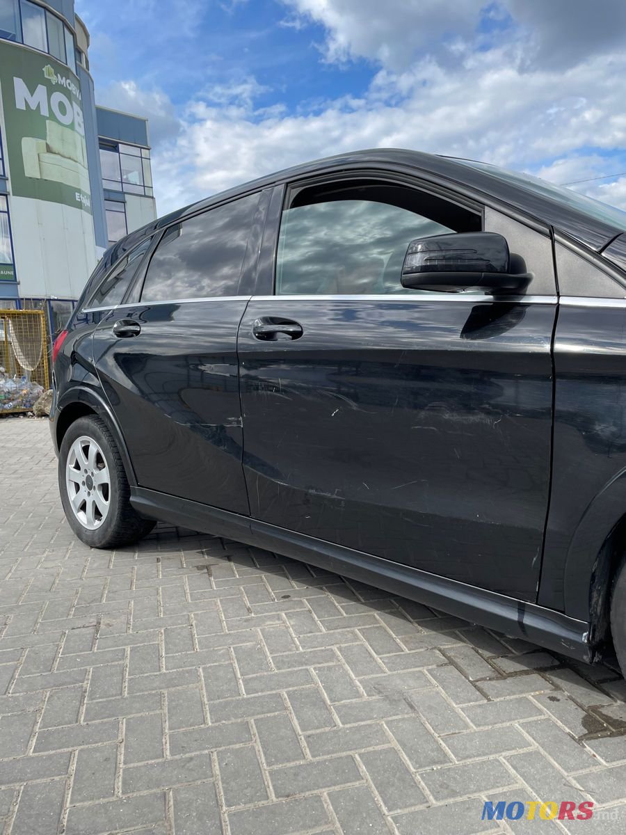 2014' Mercedes-Benz B-Class photo #3