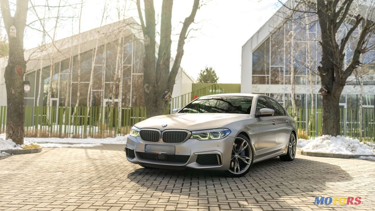 2018' BMW 5 Series photo #1