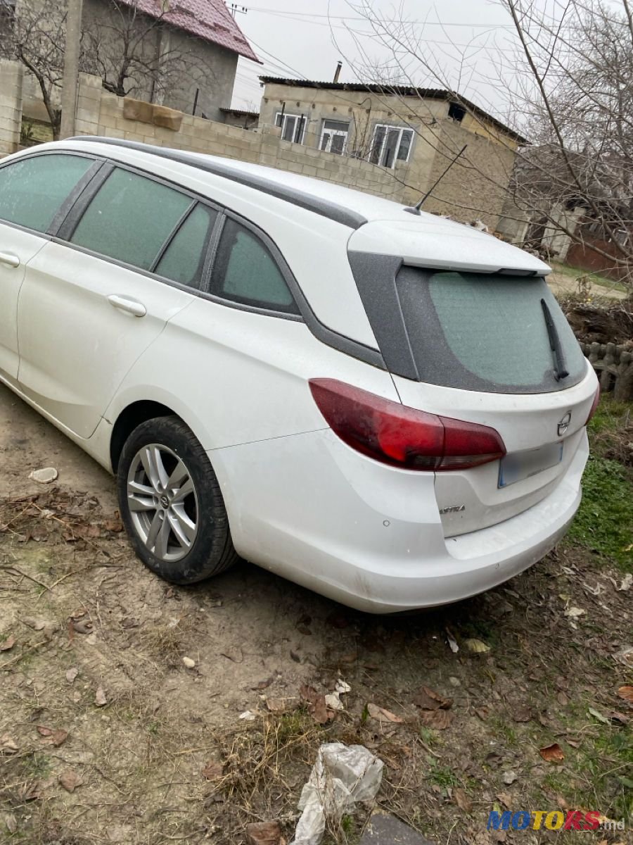 2021' Opel Astra photo #3