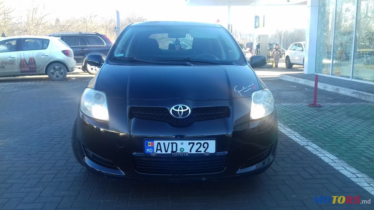 2009' Toyota Auris photo #4