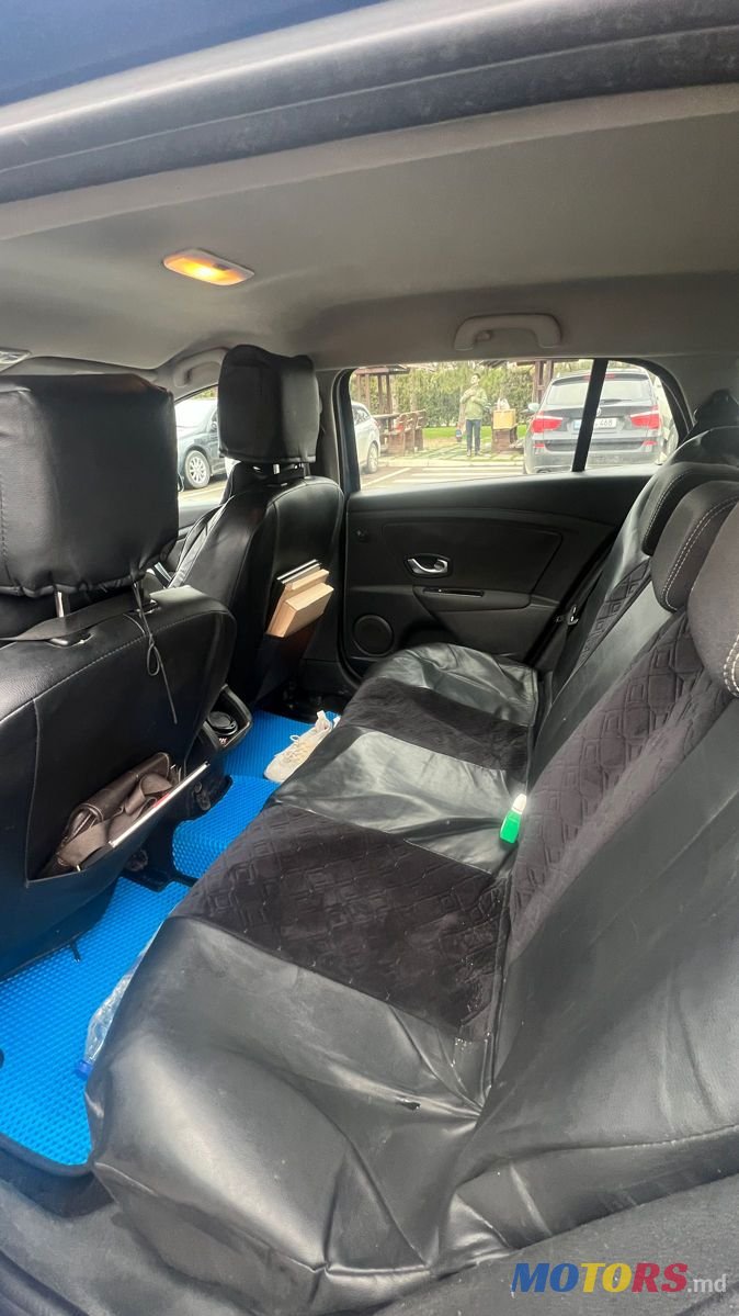 2010' Renault Megane photo #6