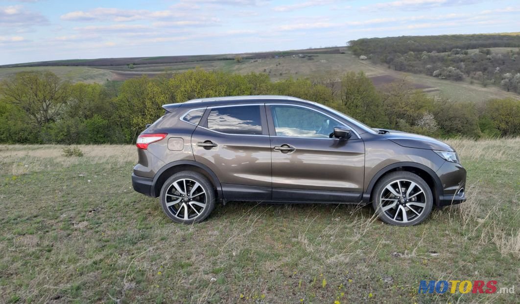 2014' Nissan Qashqai photo #2