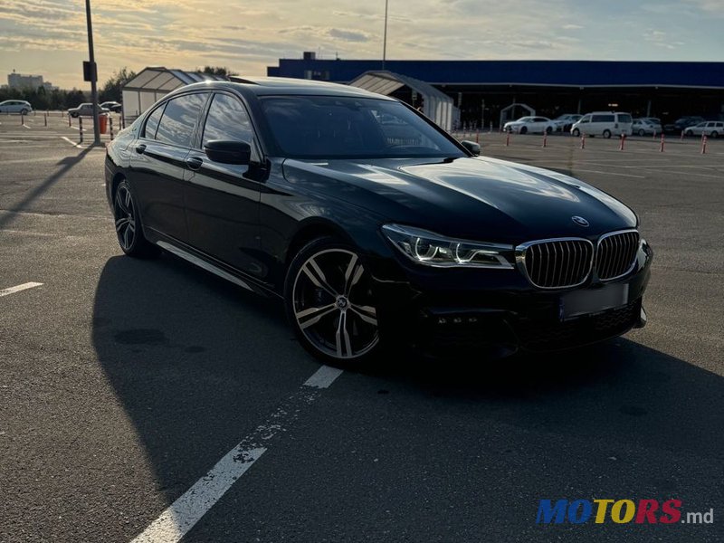 2017' BMW 7 Series photo #2