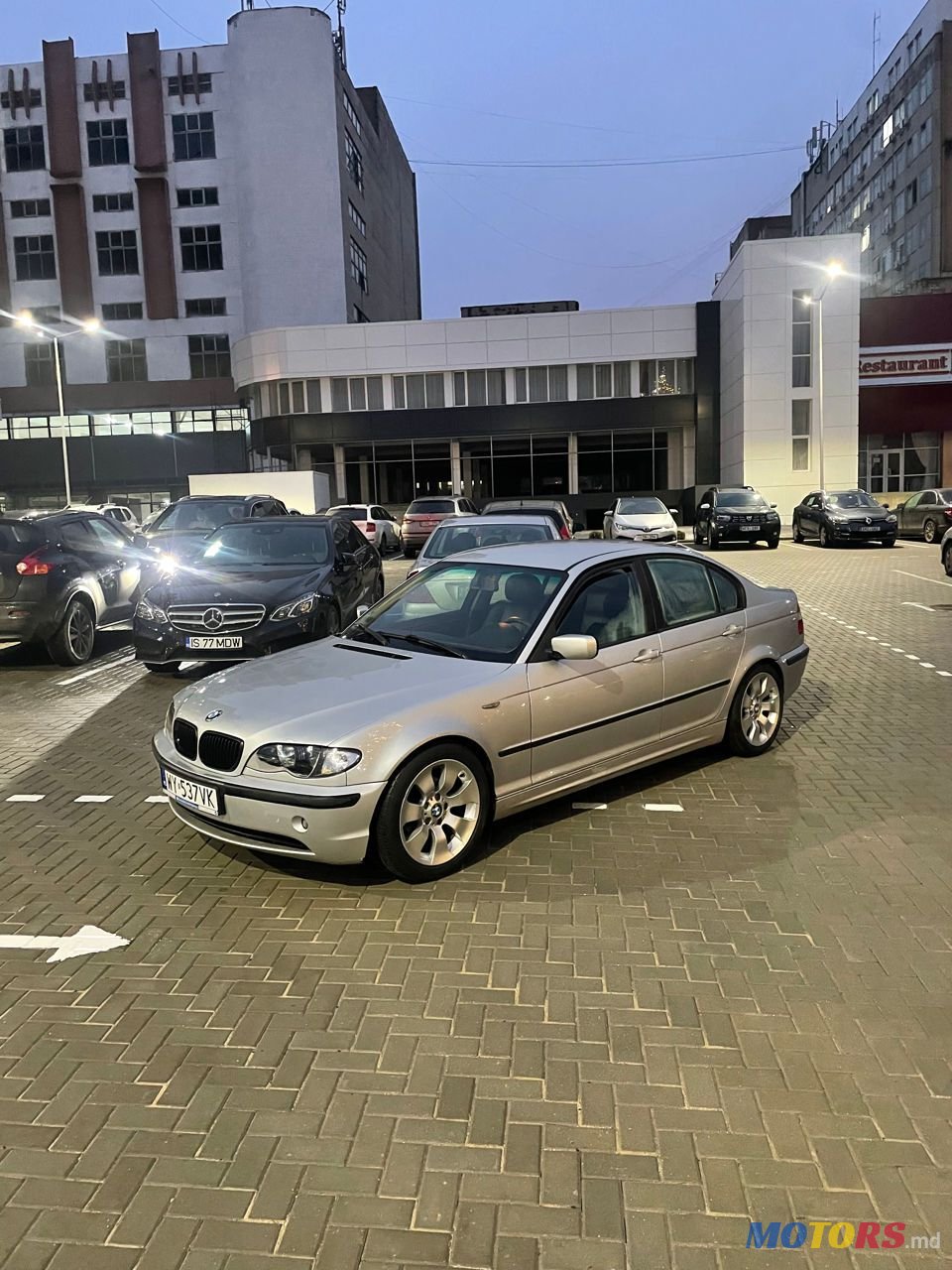 2002' BMW 3 Series photo #6