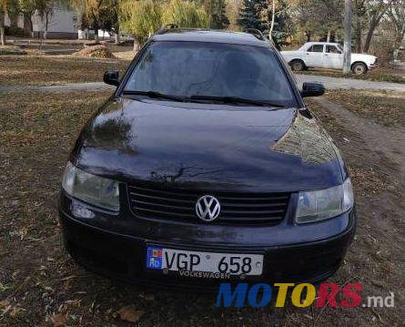 1999' Volkswagen Passat photo #1