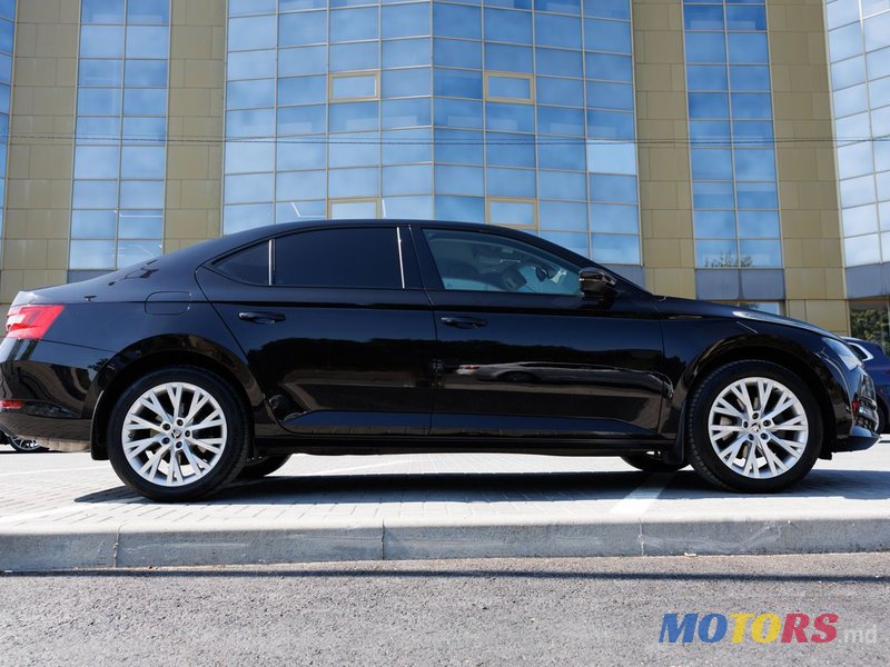 2022' Skoda Superb photo #1