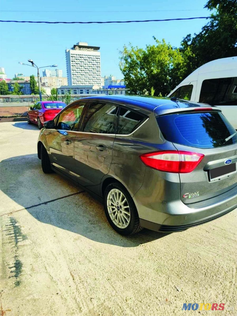 2013' Ford C-MAX photo #2