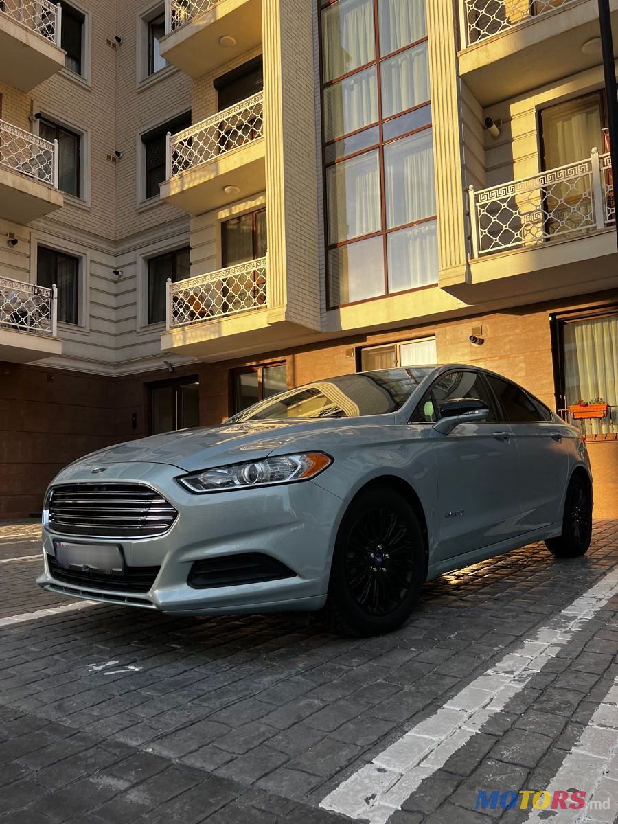 2013' Ford Fusion photo #1