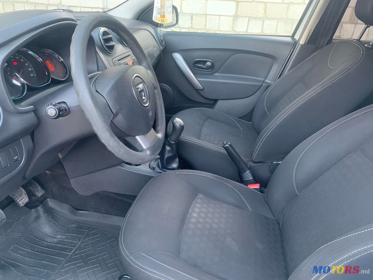 2014' Dacia Logan photo #4