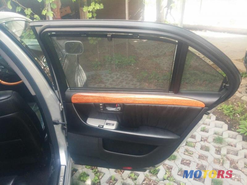 2002' Lexus LS 400 photo #2