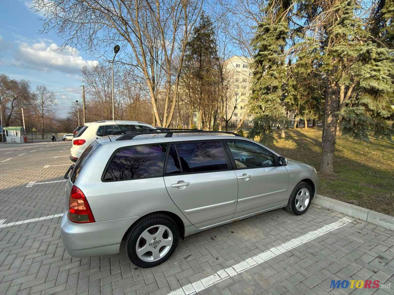 2005' Toyota Corolla photo #2