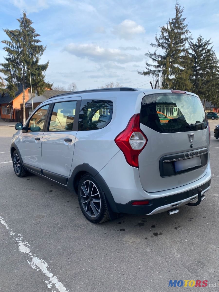 2017' Dacia Lodgy photo #4