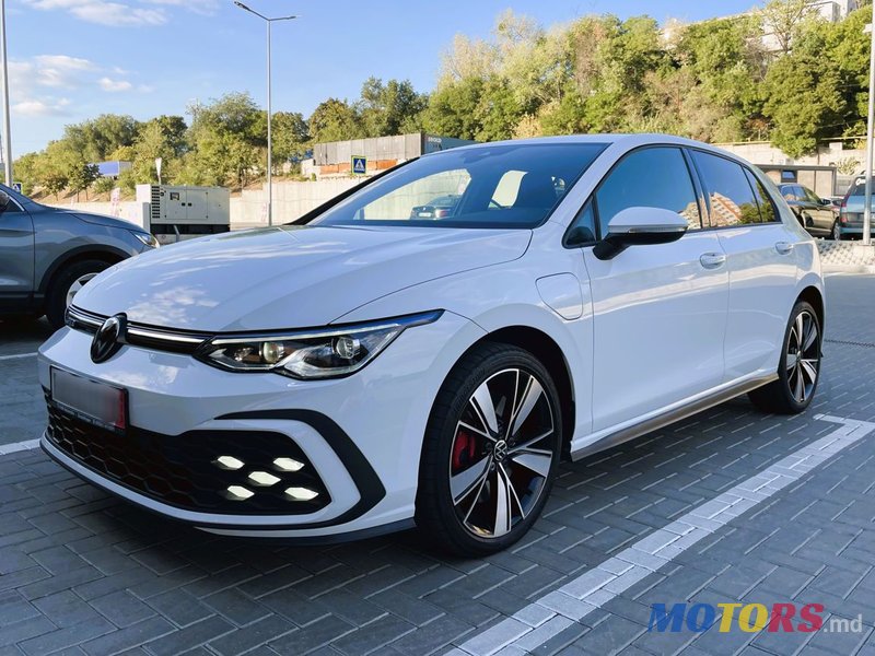 2021' Volkswagen Golf photo #1