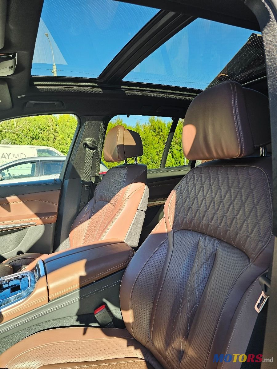 2020' BMW X5 photo #6