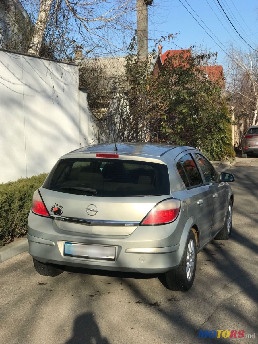 2006' Opel Astra photo #3