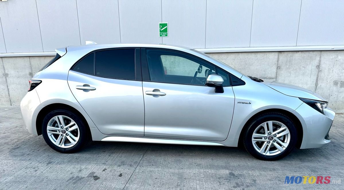 2020' Toyota Corolla photo #2