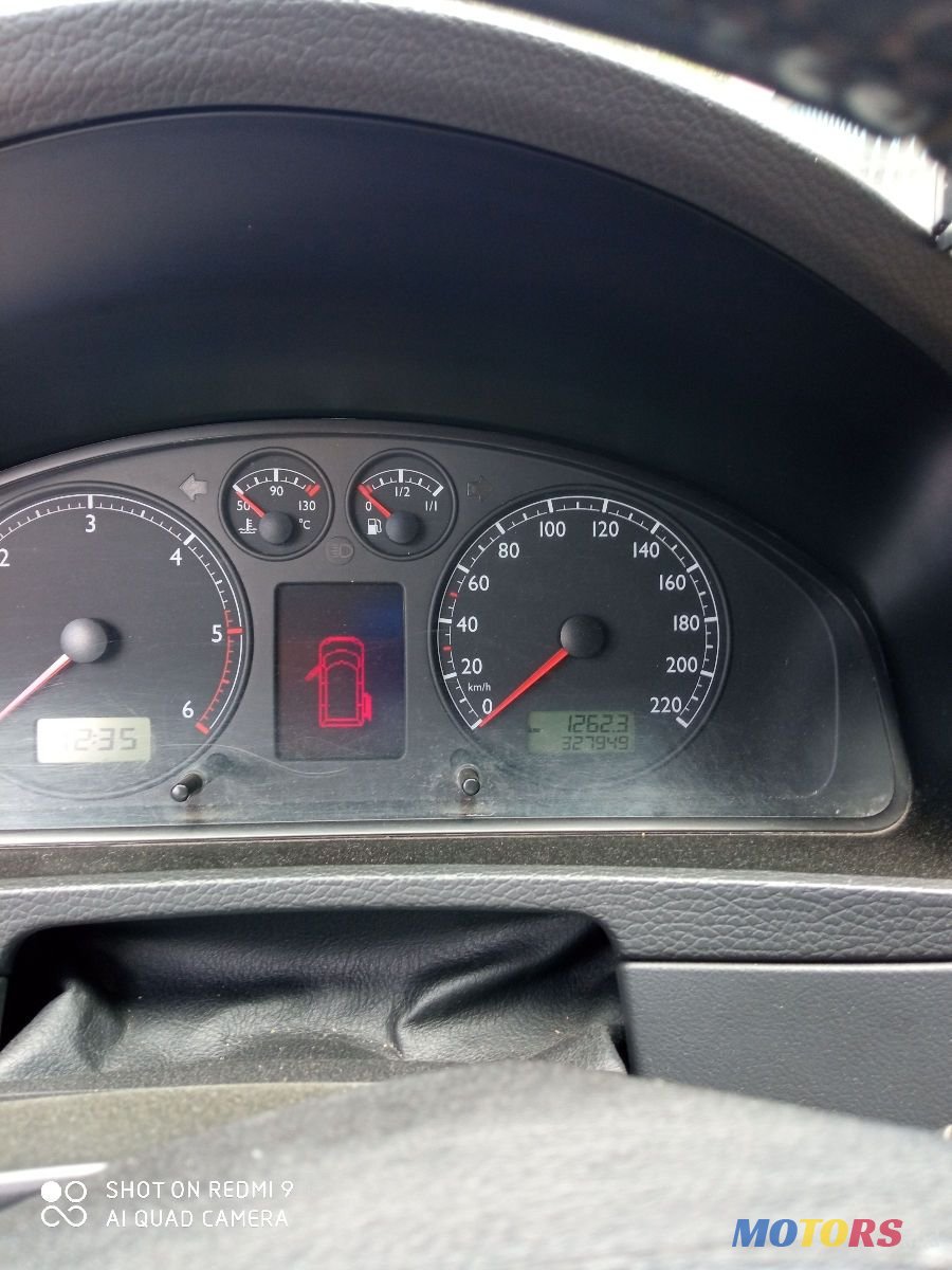 2006' Volkswagen Multivan photo #3