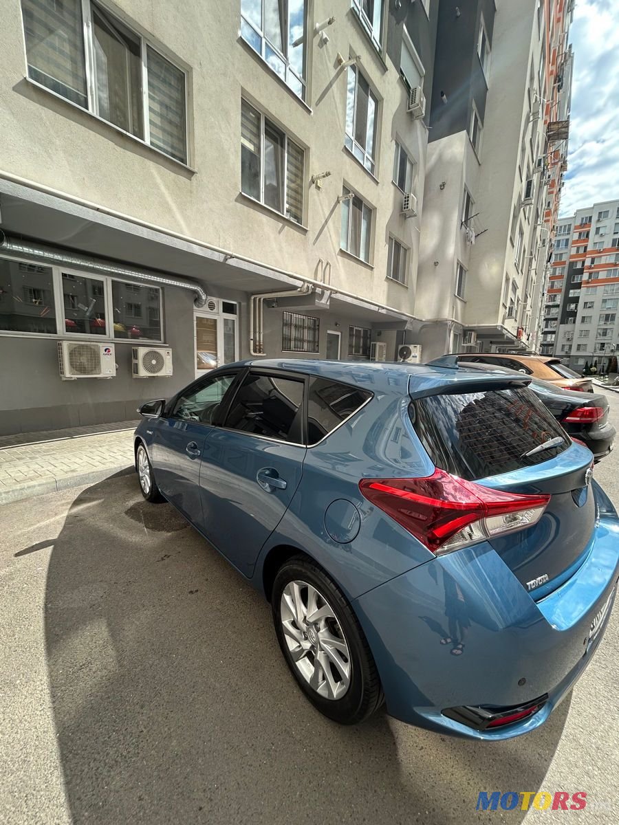 2016' Toyota Auris photo #3