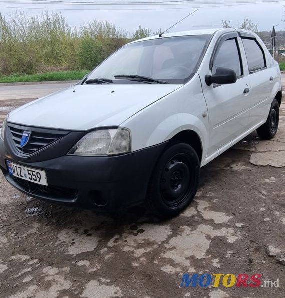 2011' Dacia Logan photo #3