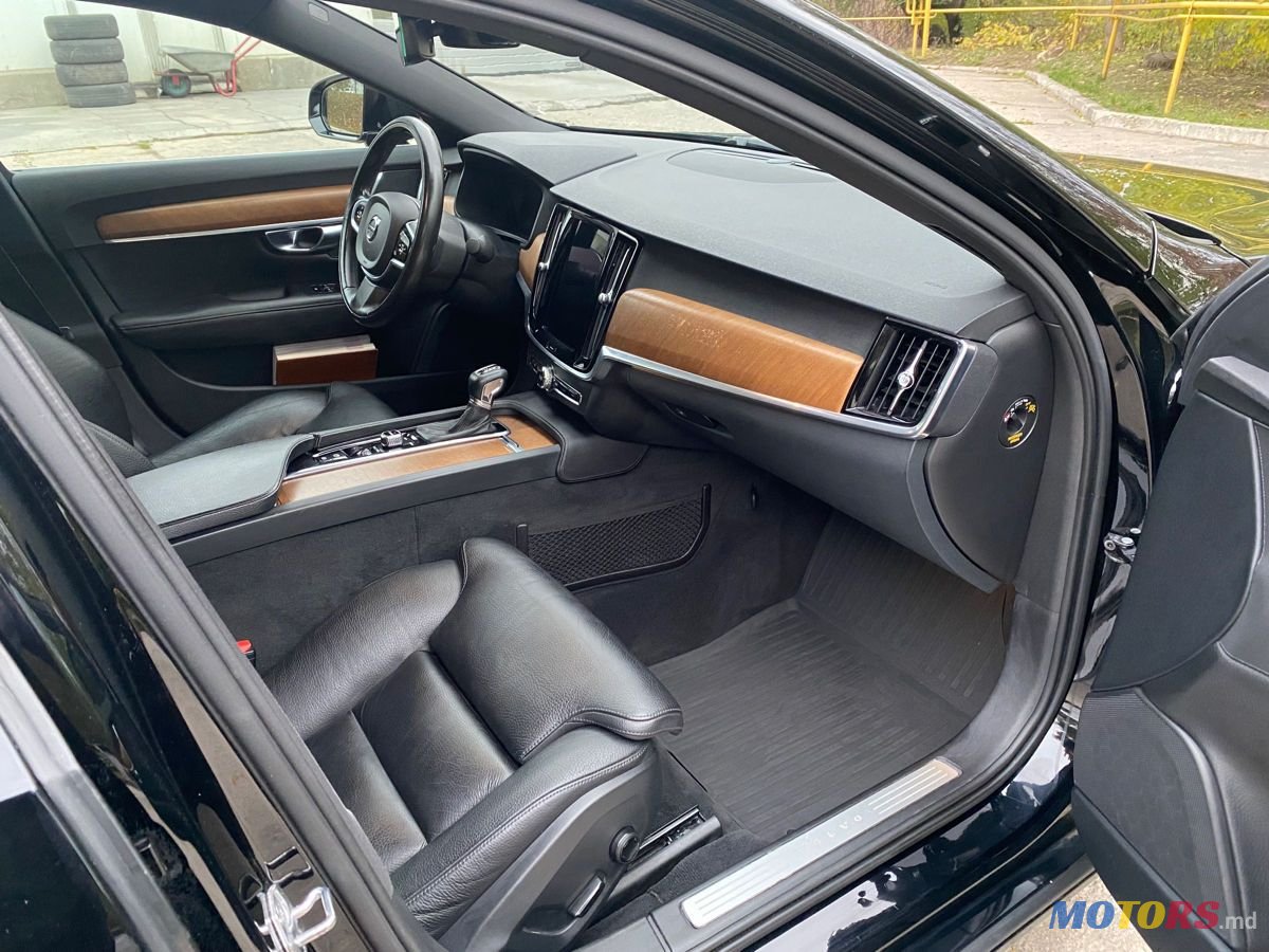 2017' Volvo S90 photo #6