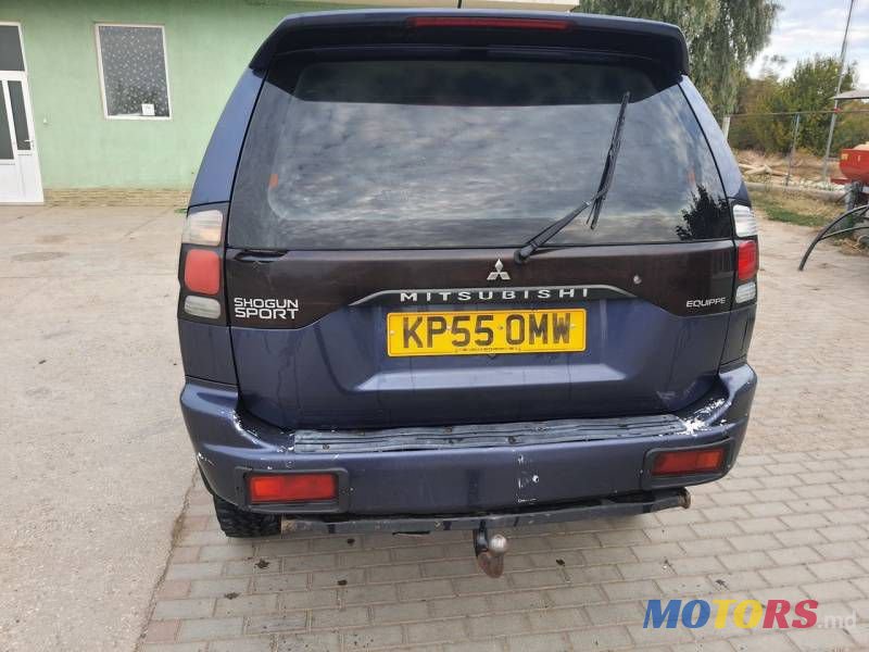 2005' Mitsubishi Pajero Sport photo #5