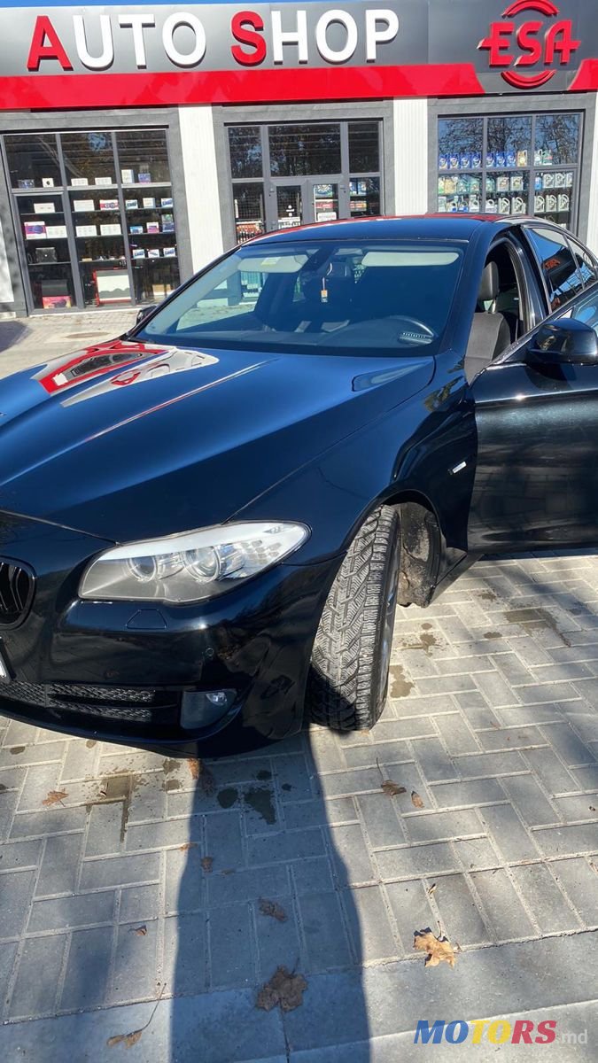 2012' BMW 5 Series photo #3