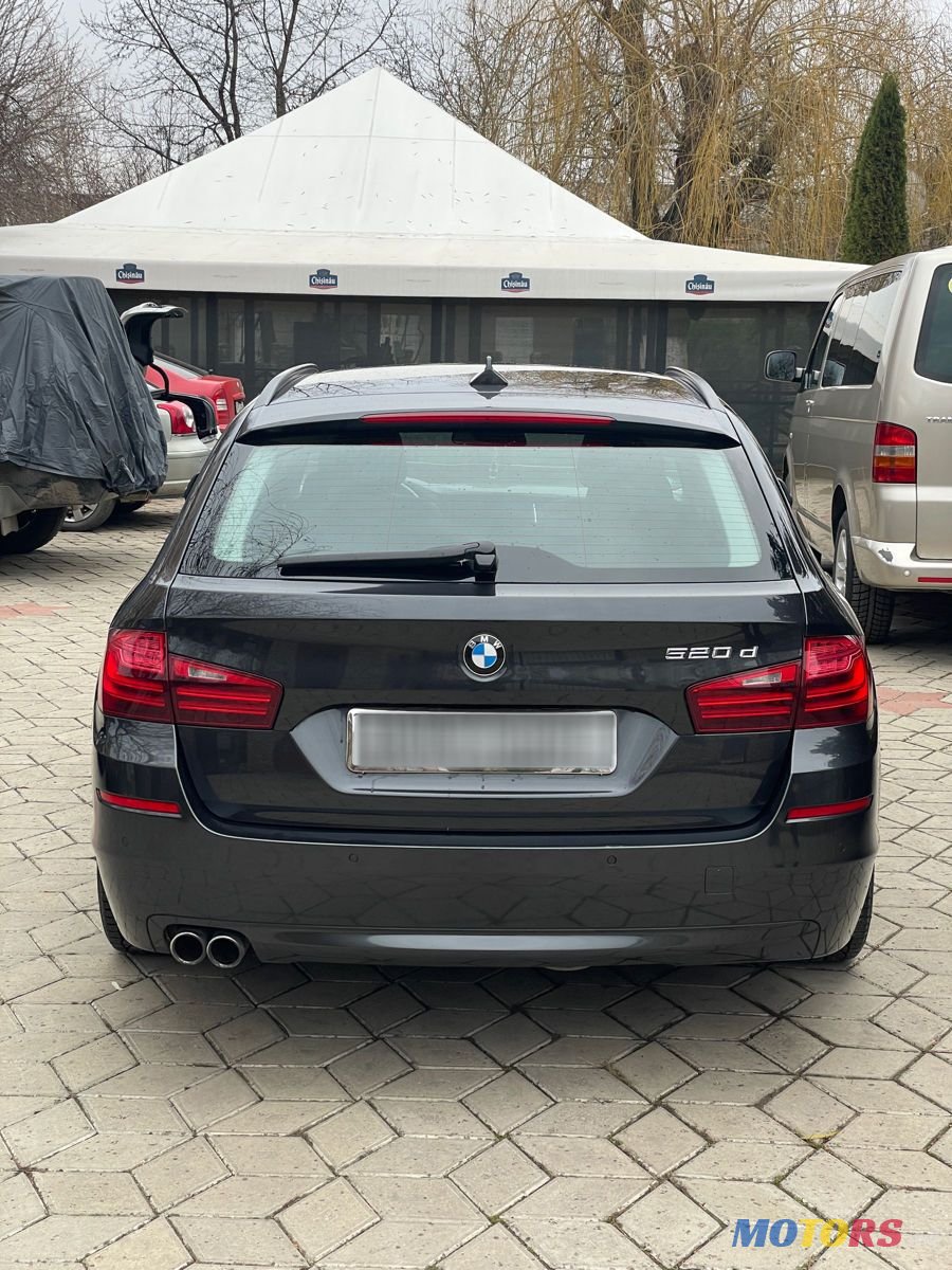 2017' BMW 5 Series photo #4