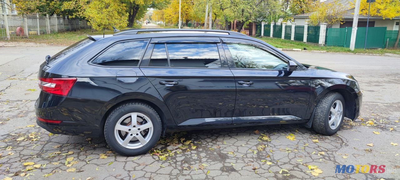 2016' Skoda Superb photo #4