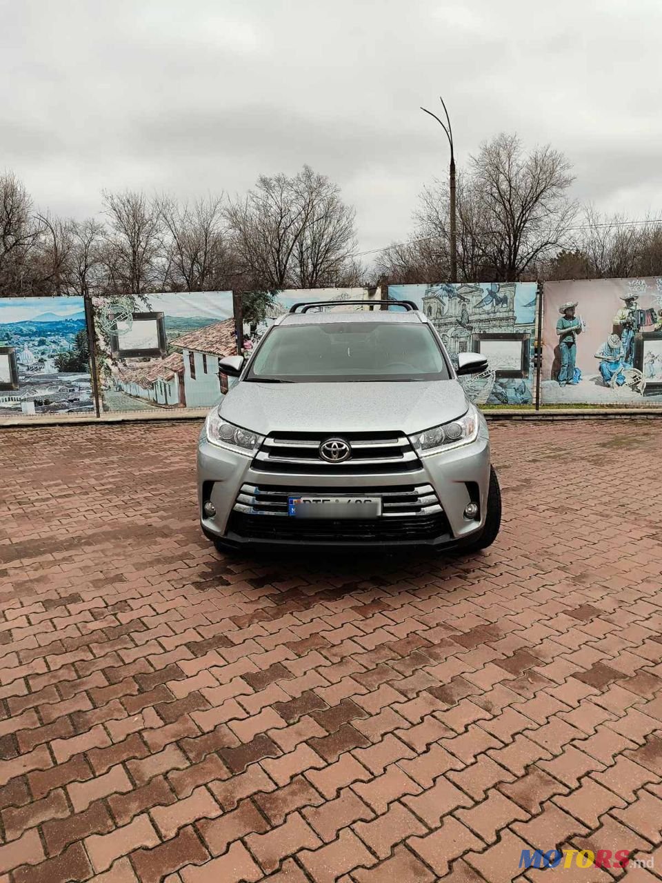 2017' Toyota Highlander photo #1