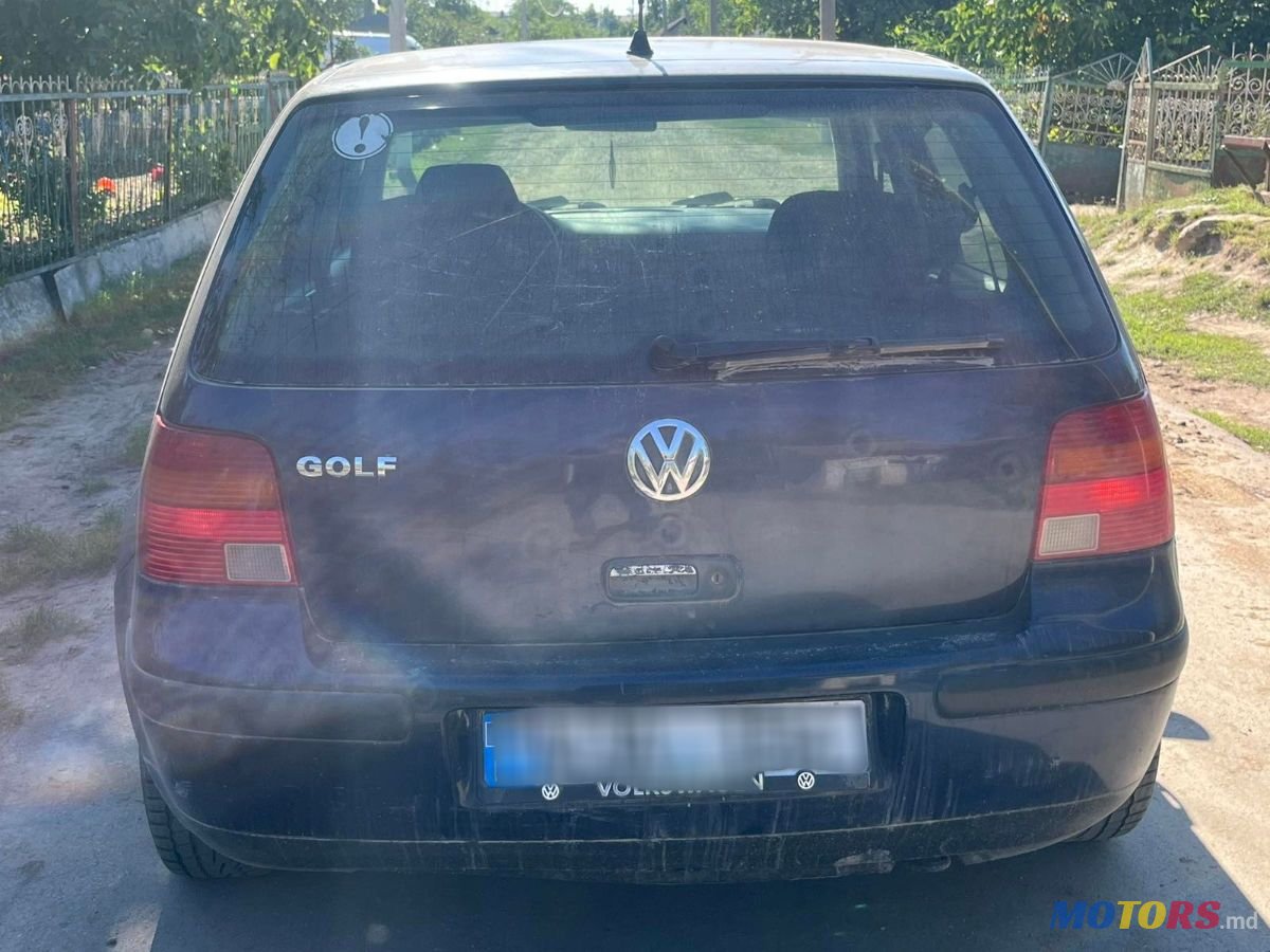 2002' Volkswagen Golf photo #6