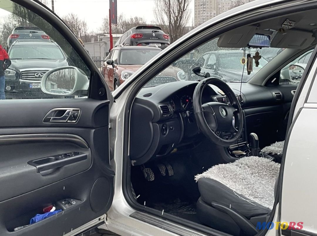 2007' Skoda Superb photo #5