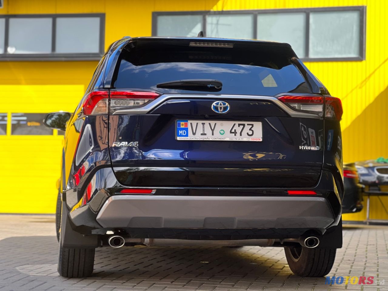 2019' Toyota RAV4 photo #3